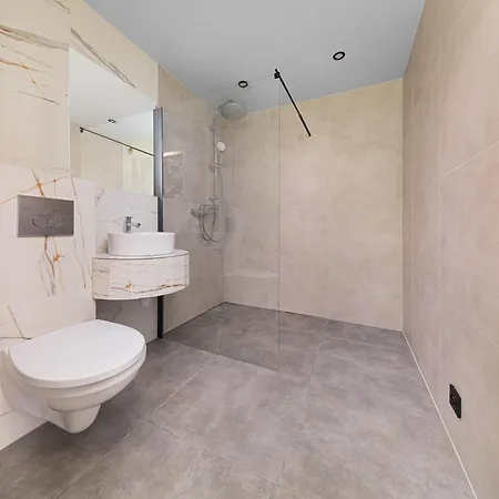 Moon Glamping Luxury tent Beczyn