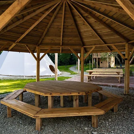 럭셔리텐트 Moon Glamping Beczyn