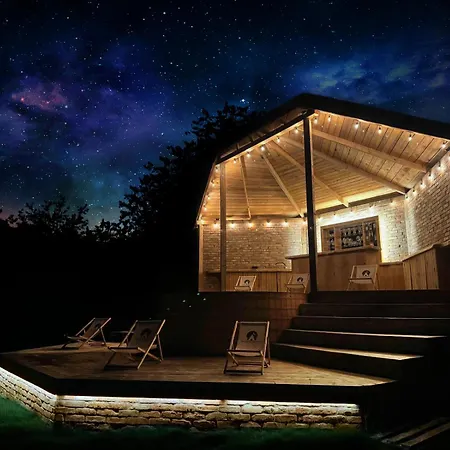 Moon Glamping