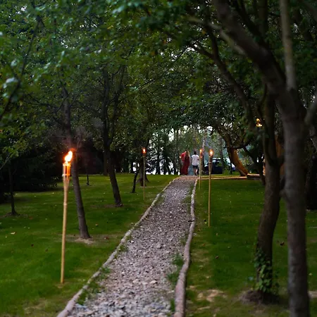 Moon Glamping Beczyn